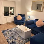 Cosy- 1 Bedroom House